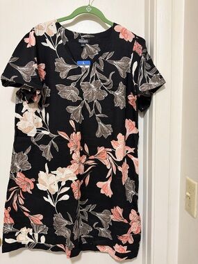 Original by Nicole Miller Black Floral V-Neck Dress